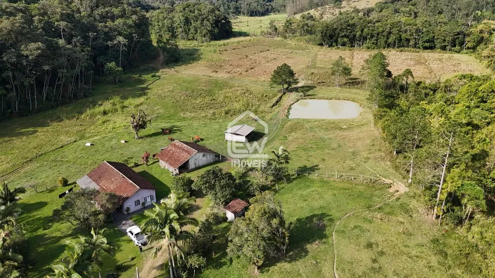 Sítio, 1 quarto, 21 hectares - Foto 1