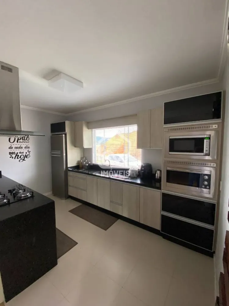 Casa, 3 quartos, 1085 m² - Foto 2