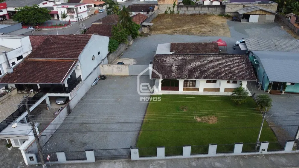 Casa, 4 quartos, 2448 m² - Foto 3