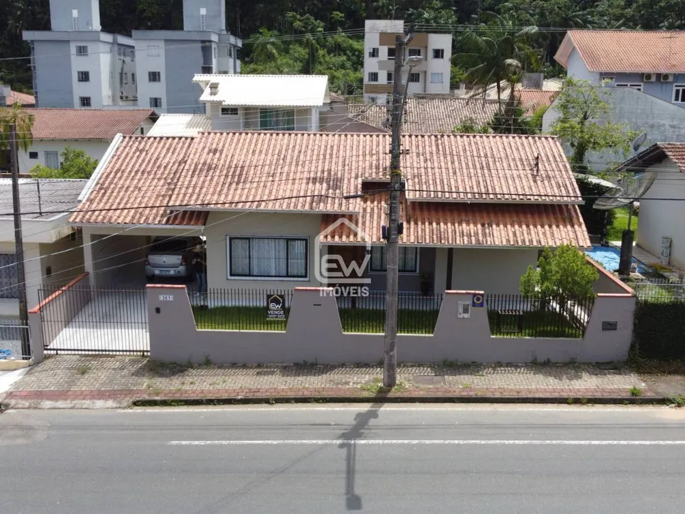 Casa, 4 quartos, 179 m² - Foto 2