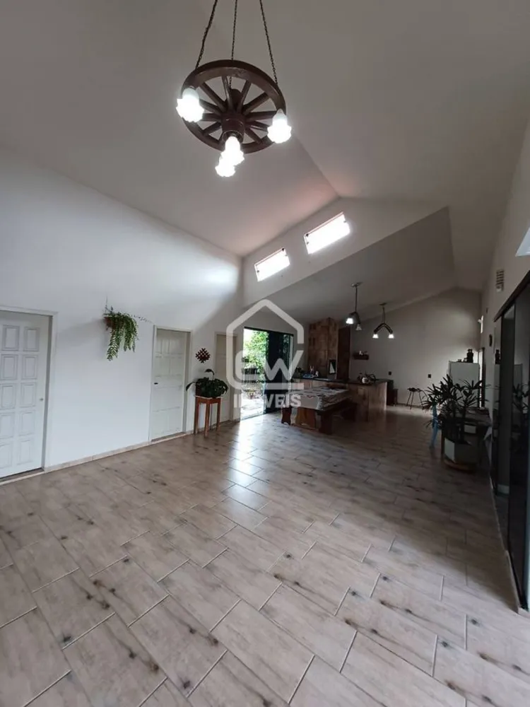 Casa, 3 quartos, 415 m² - Foto 1
