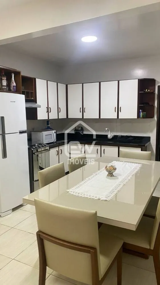 Casa, 3 quartos, 850 m² - Foto 3