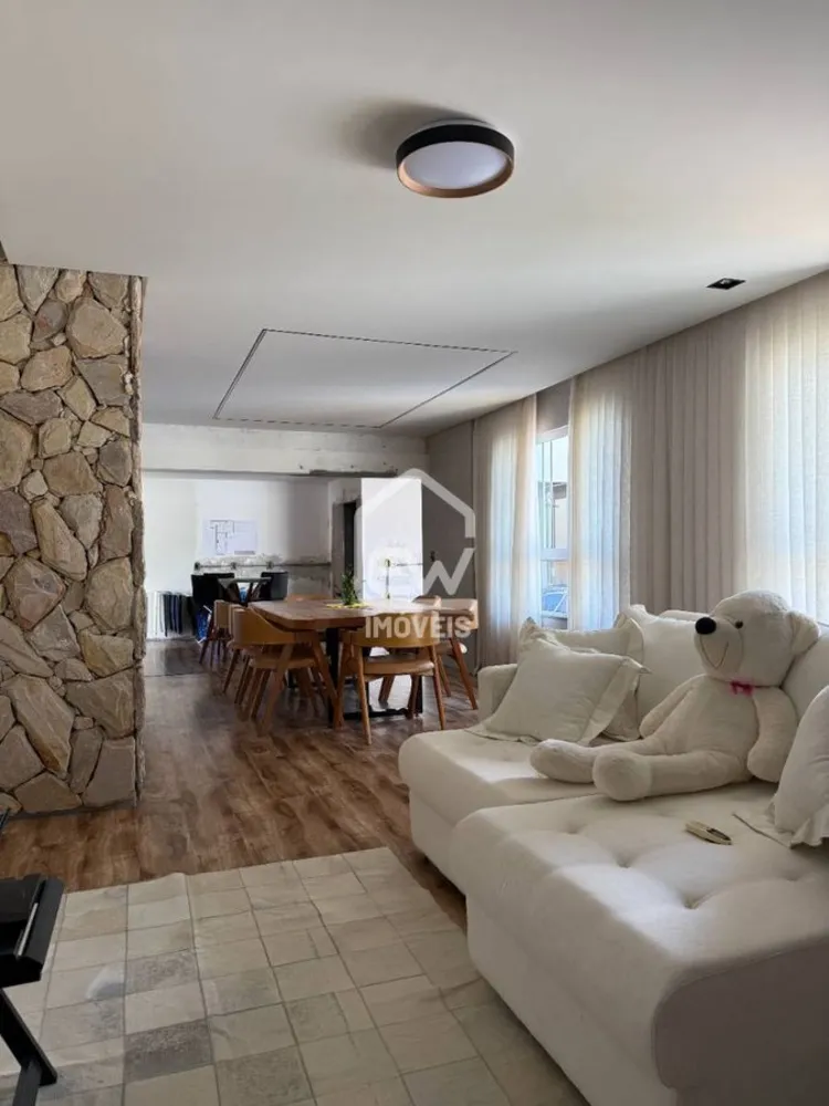 Casa, 3 quartos, 2057 m² - Foto 3