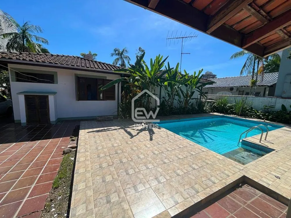 Casa, 3 quartos, 140 m² - Foto 1
