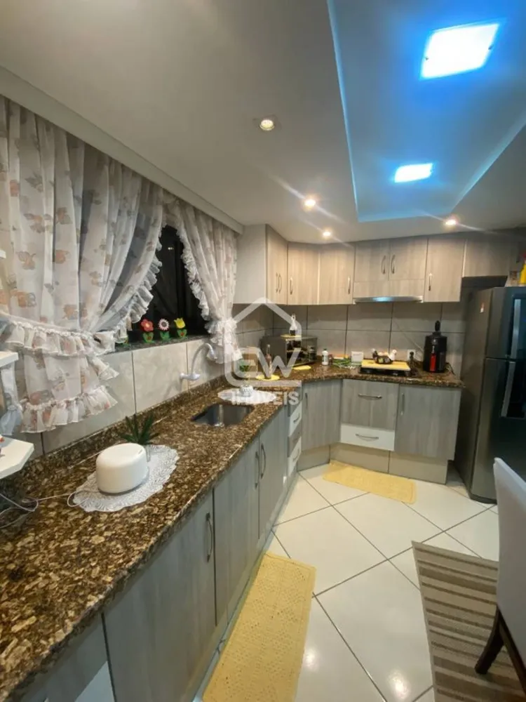 Casa, 4 quartos, 315 m² - Foto 1