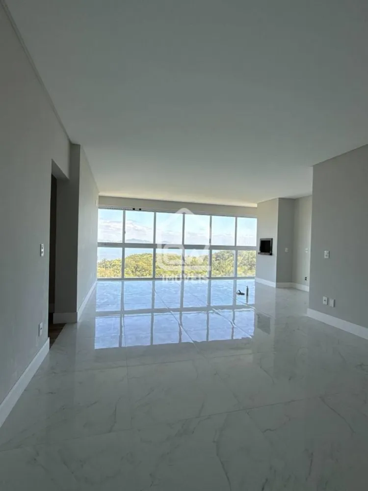 Apartamento, 3 quartos, 121 m² - Foto 2