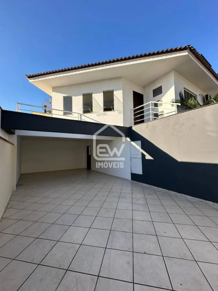 Casa, 3 quartos, 161 m² - Foto 1