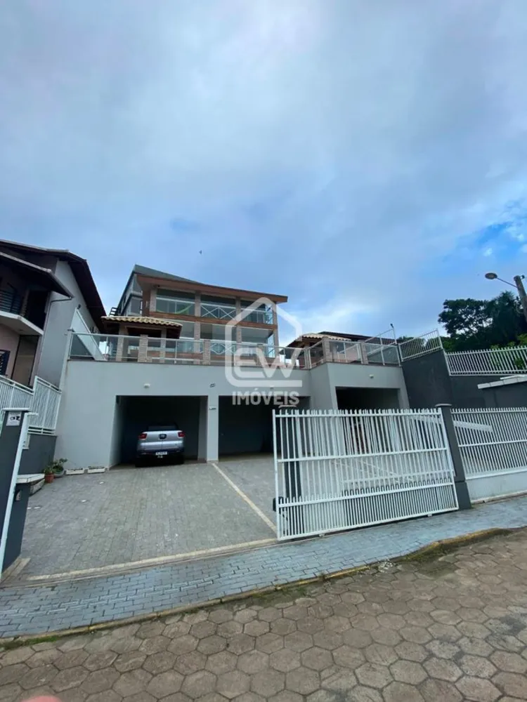 Casa, 4 quartos, 452 m² - Foto 1
