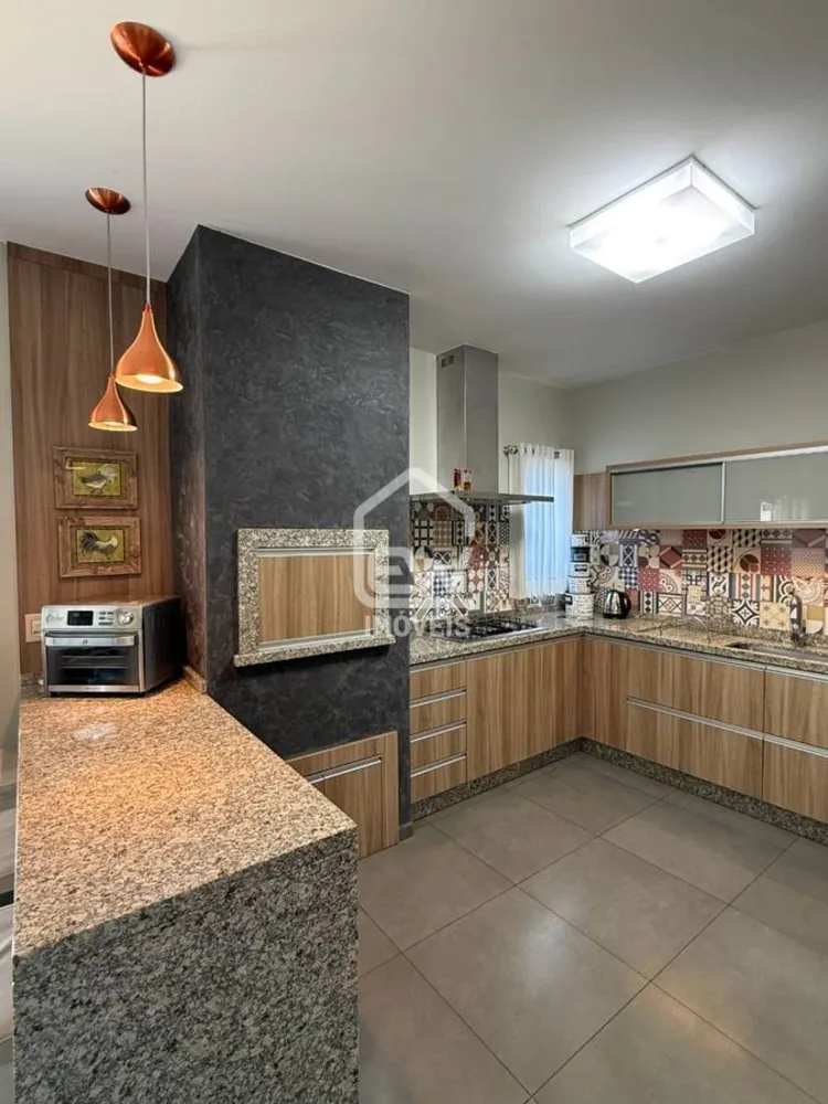 Casa, 3 quartos, 262 m² - Foto 9