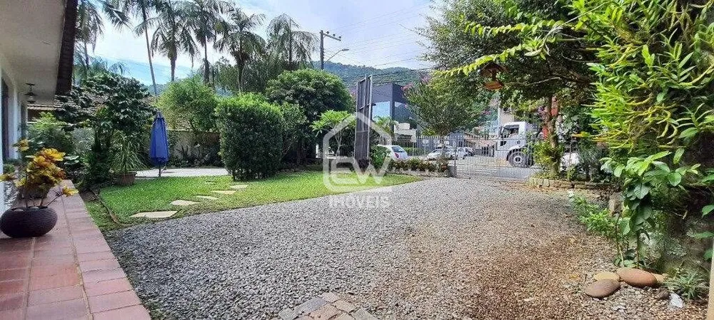 Casa, 5 quartos, 201 m² - Foto 4