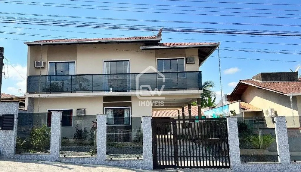 Casa, 5 quartos, 277 m² - Foto 2