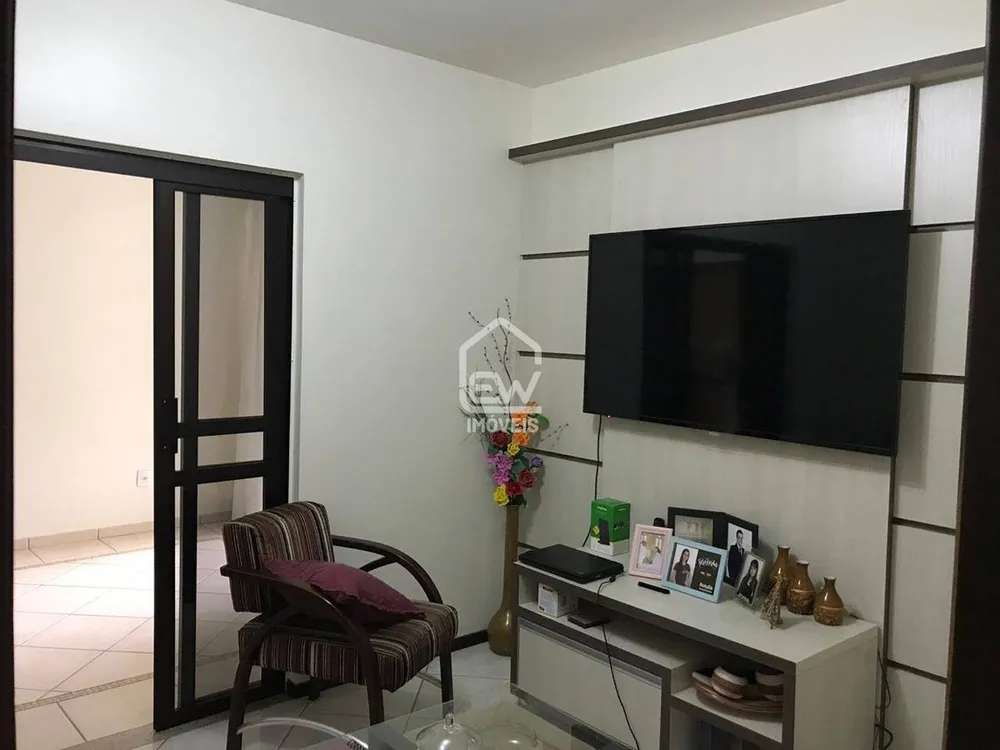 Casa, 5 quartos, 330 m² - Foto 2