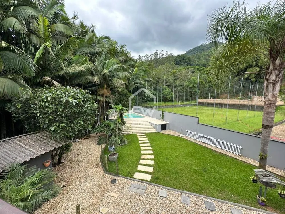 Casa, 3 quartos, 260 m² - Foto 1