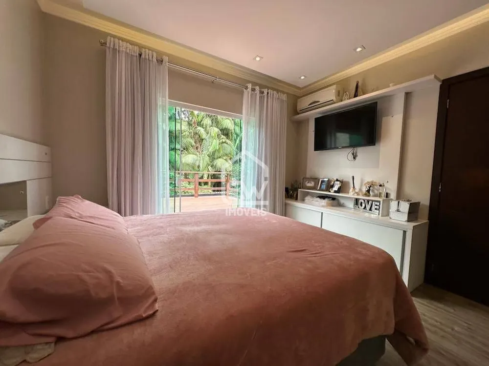 Casa, 3 quartos, 260 m² - Foto 13