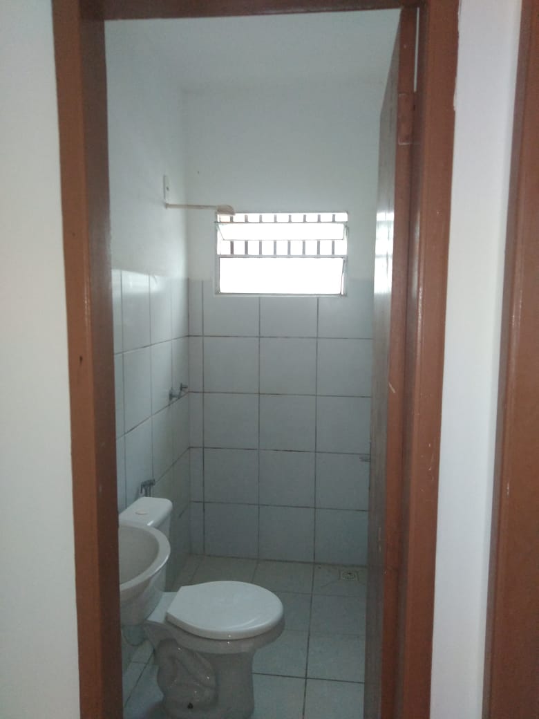 Casa à venda com 2 quartos, 68m² - Foto 2