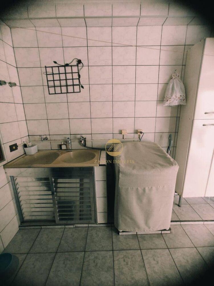 Casa à venda com 3 quartos, 90m² - Foto 3