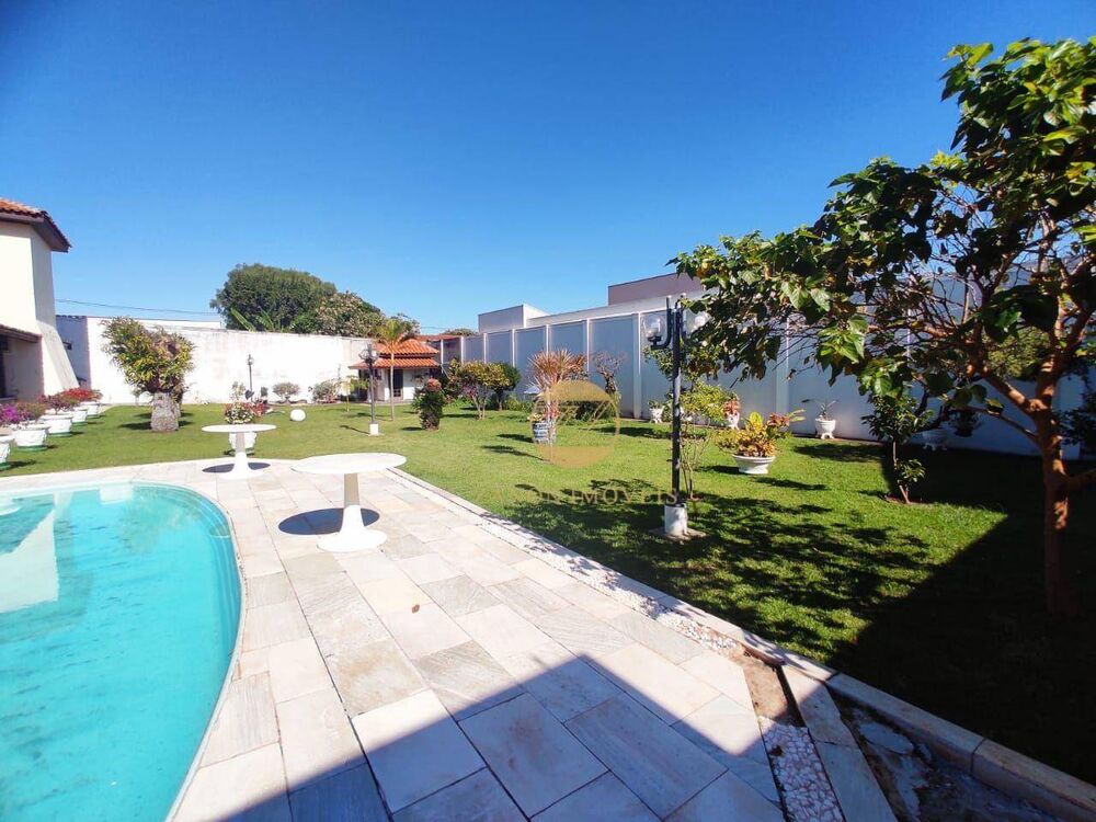 Casa à venda com 3 quartos, 225m² - Foto 11