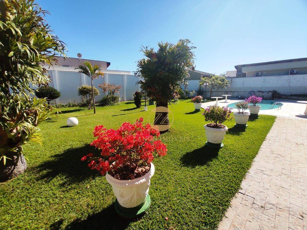 Casa à venda com 3 quartos, 225m² - Foto 14