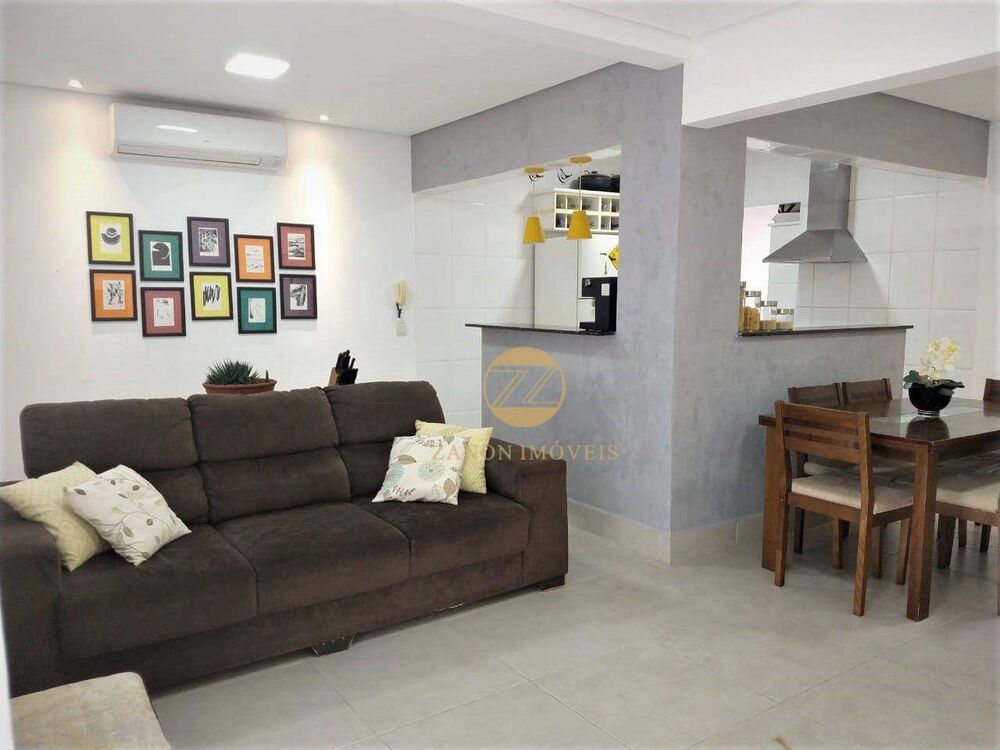 Casa à venda com 3 quartos, 113m² - Foto 1