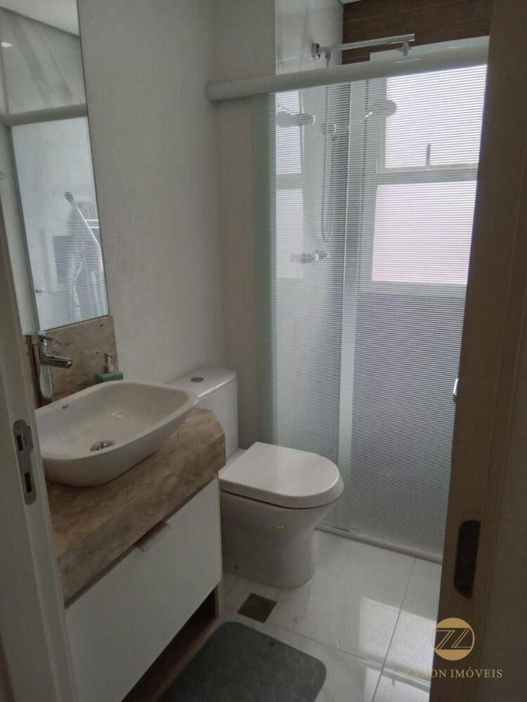 Apartamento à venda com 3 quartos, 121m² - Foto 4