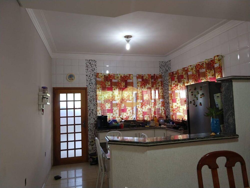 Casa, 3 quartos, 280 m² - Foto 8