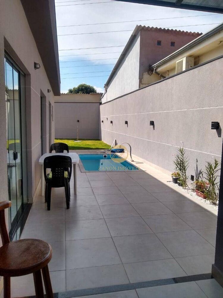 Casa à venda com 2 quartos, 180m² - Foto 1