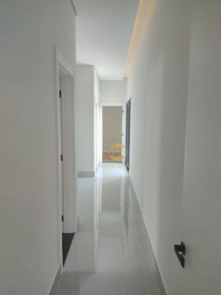 Casa à venda com 3 quartos, 194m² - Foto 3