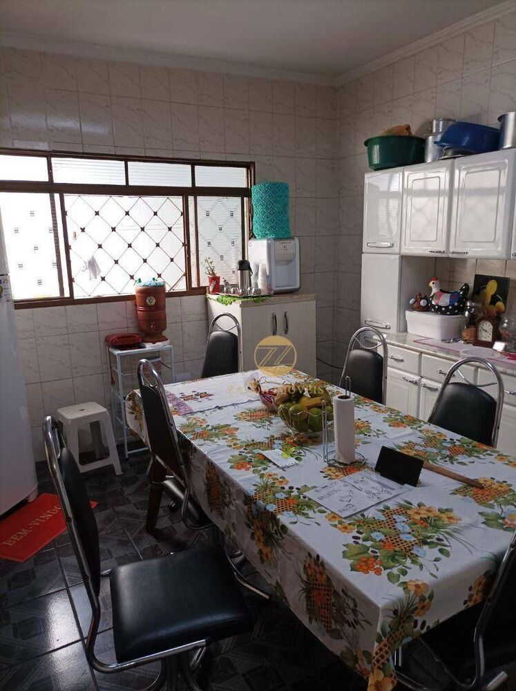 Sobrado à venda com 3 quartos, 200m² - Foto 14