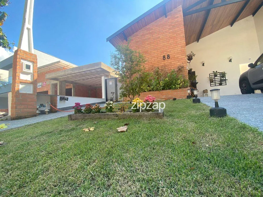 Casa de Condomínio à venda com 3 quartos, 170m² - Foto 2