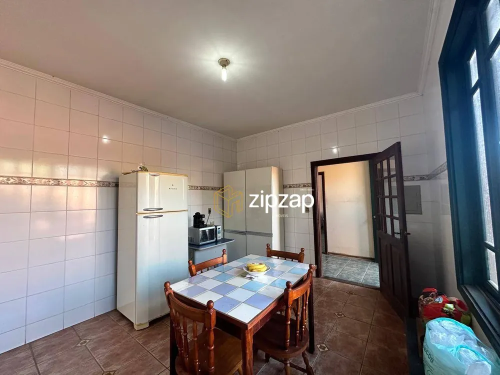Casa, 3 quartos, 200 m² - Foto 9