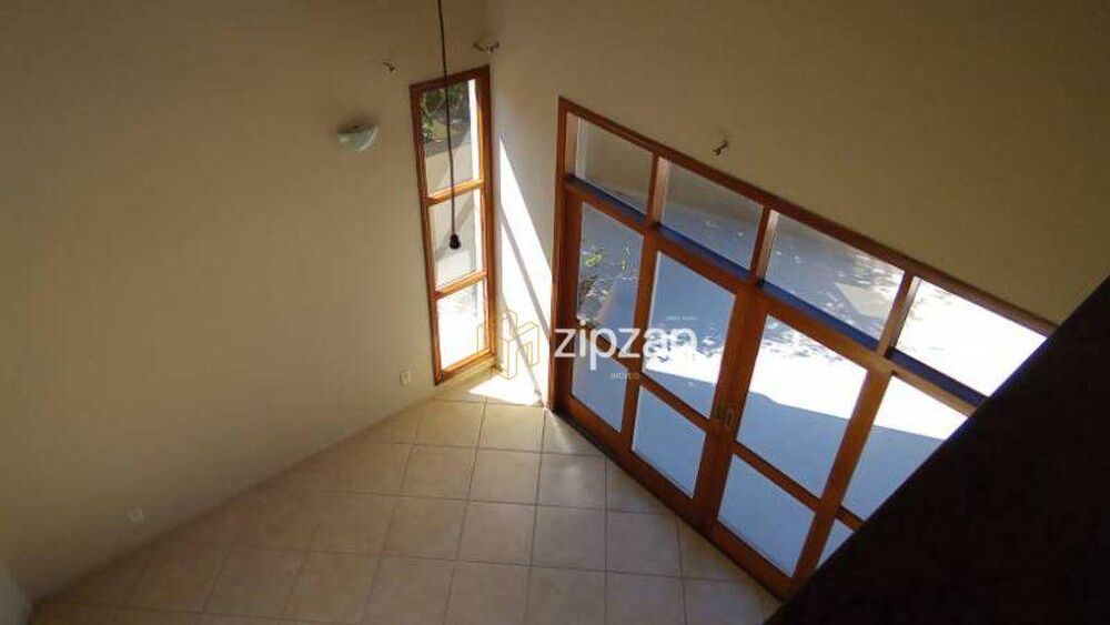 Casa de Condomínio à venda com 3 quartos, 327m² - Foto 3