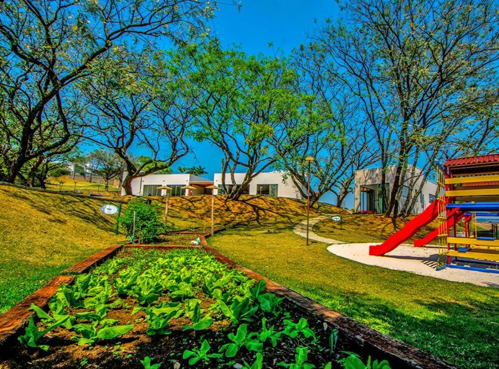 Loteamento e Condomínio, 600 m² - Foto 1