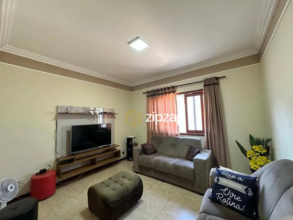 Casa, 3 quartos, 176 m² - Foto 1