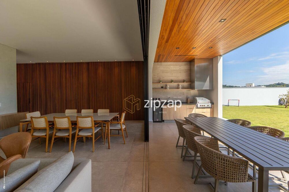 Casa, 3 quartos, 300 m² - Foto 1