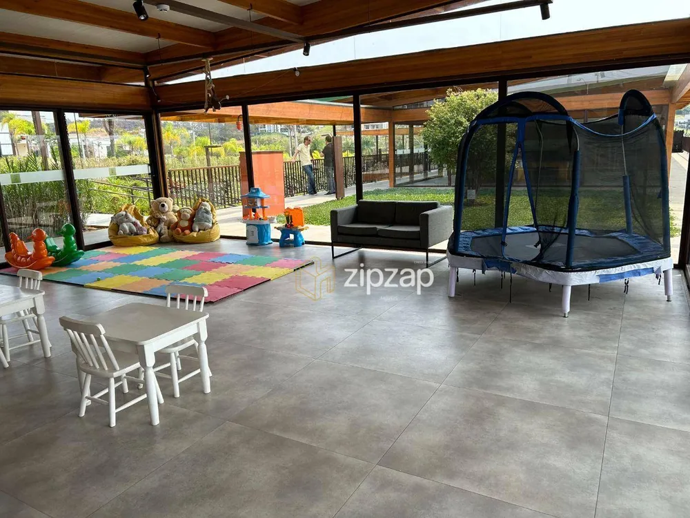 Loteamento e Condomínio, 808 m² - Foto 1