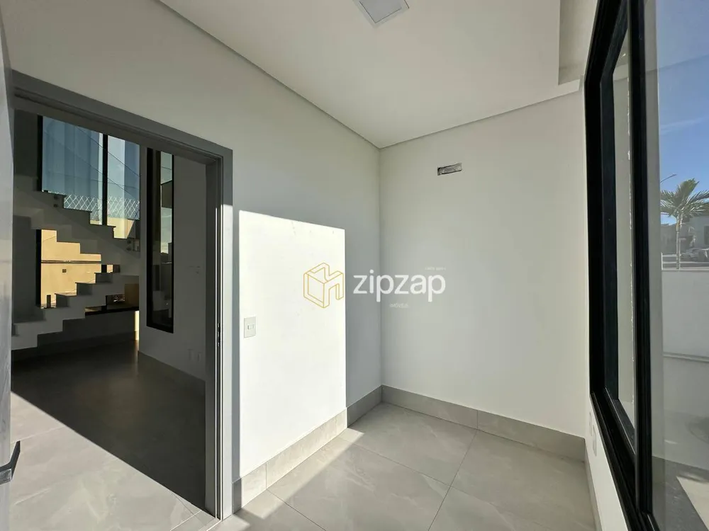 Casa, 3 quartos, 241 m² - Foto 2