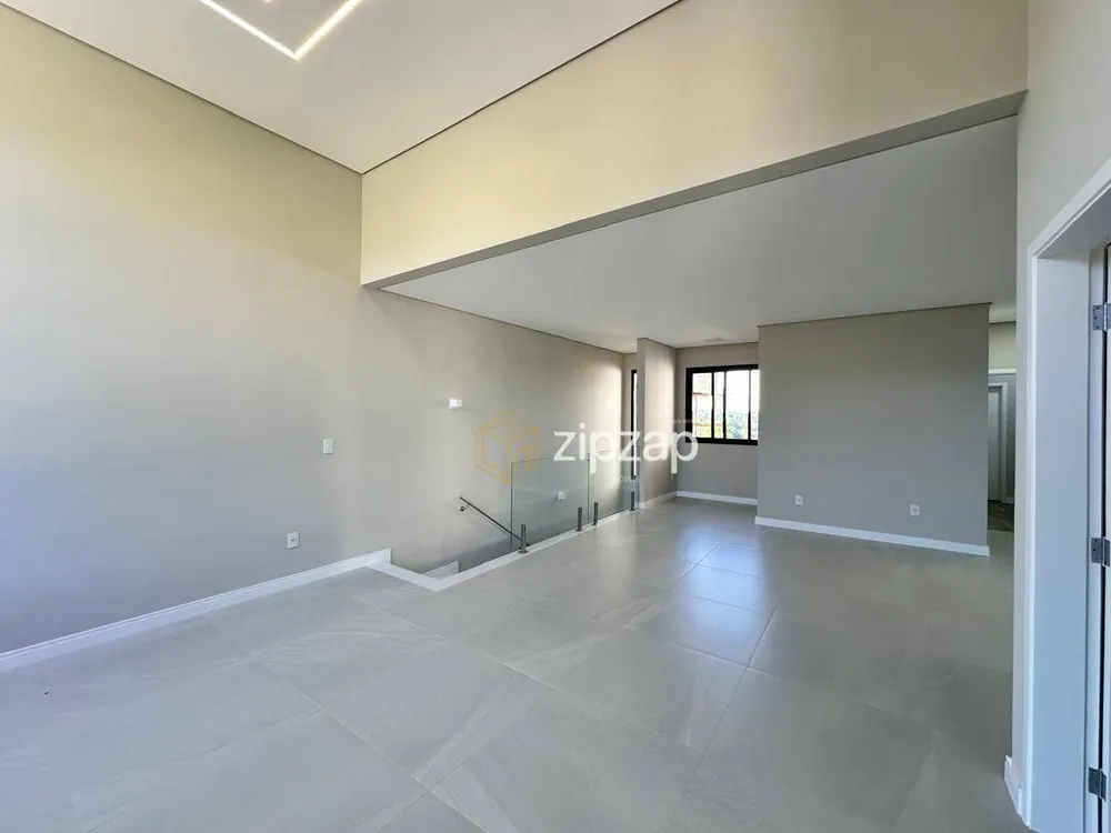 Casa, 3 quartos, 222 m² - Foto 2
