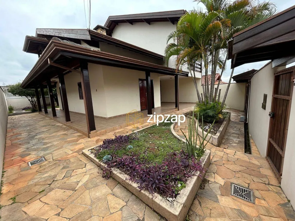 Casa, 3 quartos, 243 m² - Foto 1