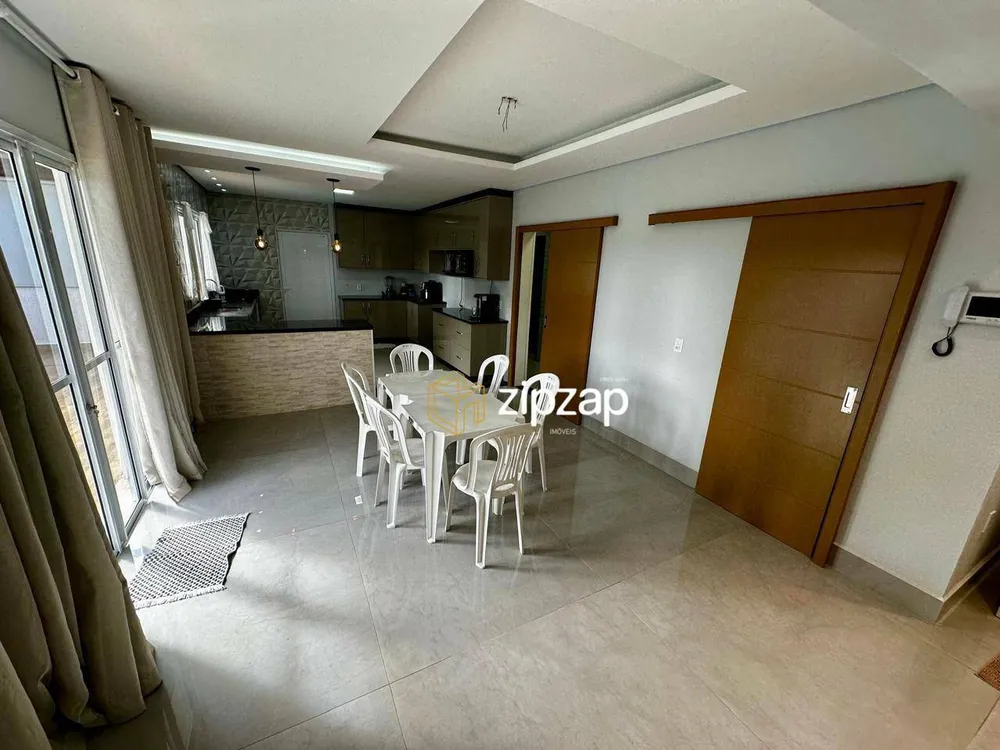 Chácara, 4 quartos, 1141 m² - Foto 1