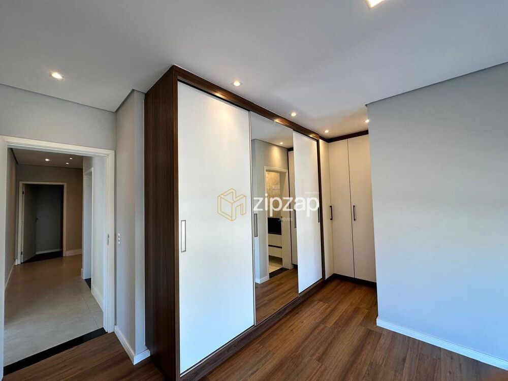 Casa, 3 quartos, 247 m² - Foto 4