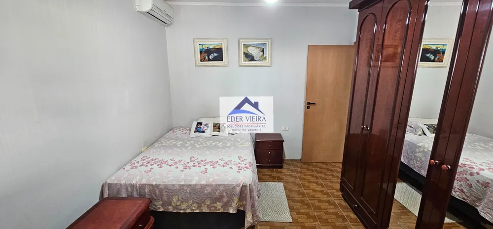Casa, 5 quartos, 194 m² - Foto 2