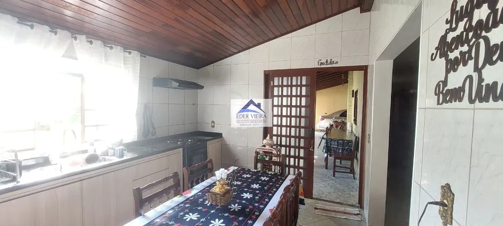Chácara, 4 quartos, 1250 m² - Foto 1