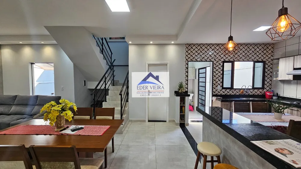 Casa, 3 quartos, 200 m² - Foto 2