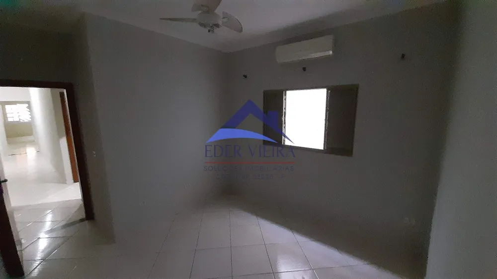 Casa, 3 quartos, 184 m² - Foto 1
