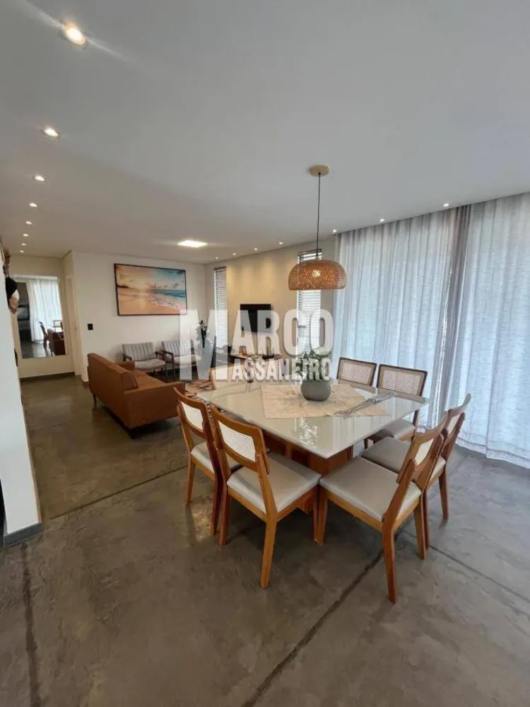 Casa, 7 quartos, 240 m² - Foto 8
