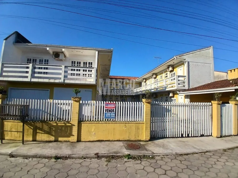 Casa, 12 quartos - Foto 2