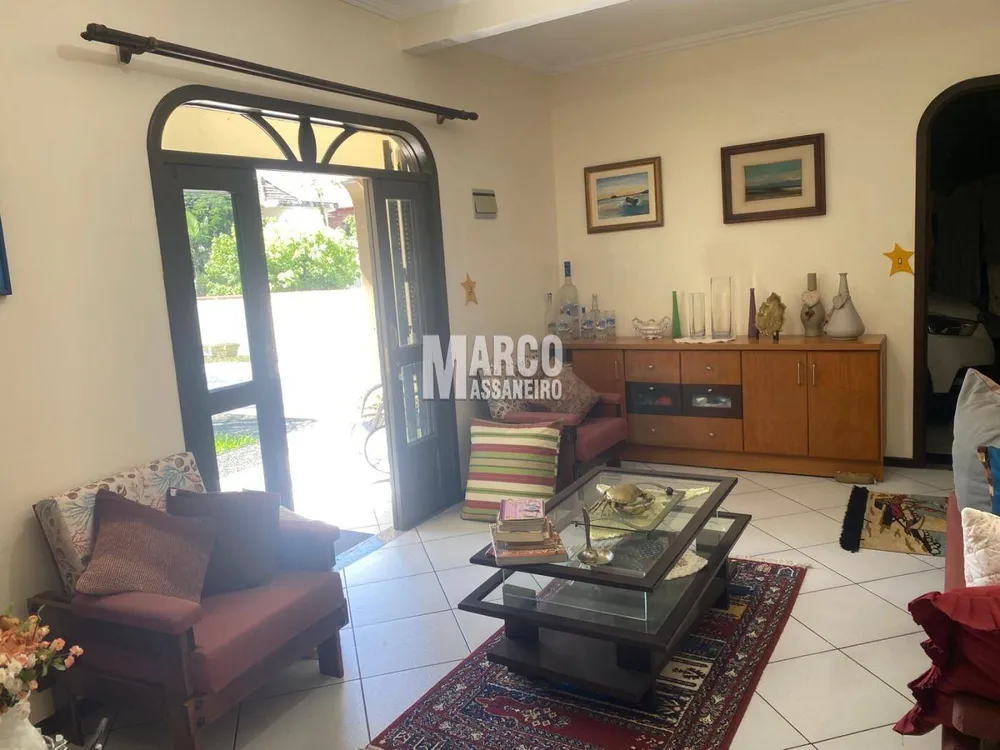 Casa, 5 quartos, 241 m² - Foto 3