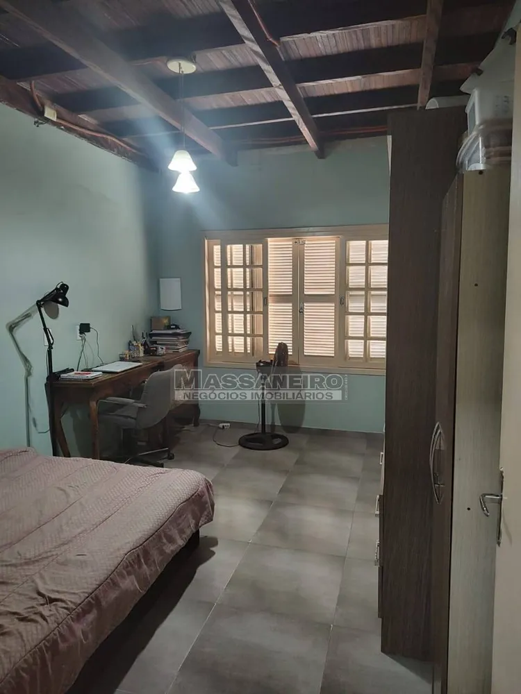 Casa, 5 quartos, 220 m² - Foto 2