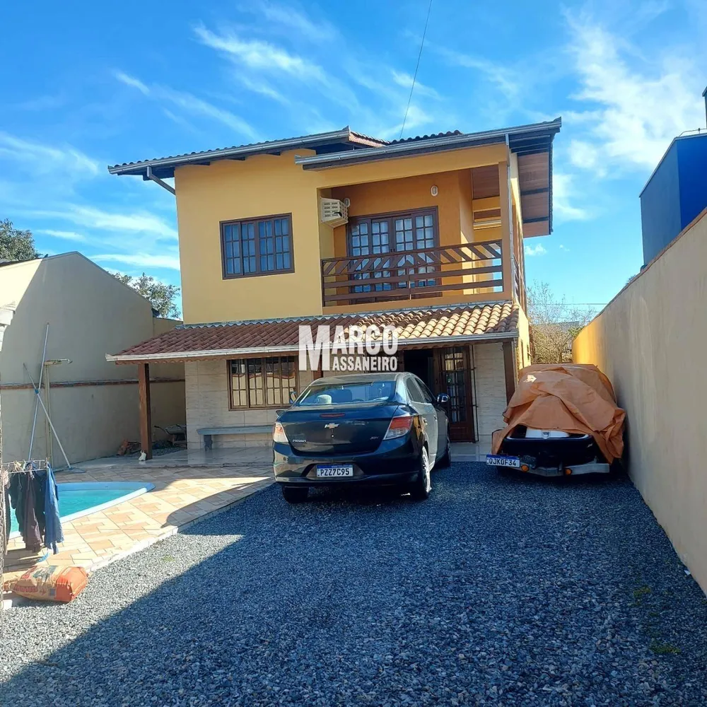 Casa, 3 quartos, 192 m² - Foto 2