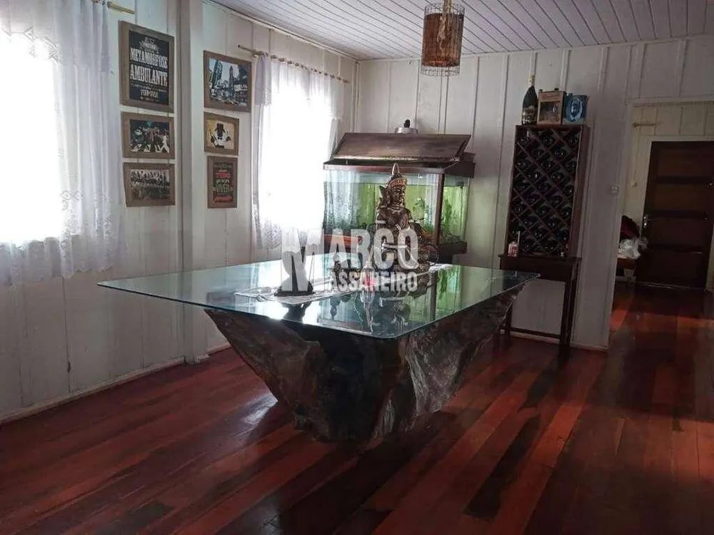 Chácara, 3 quartos, 2055 m² - Foto 1